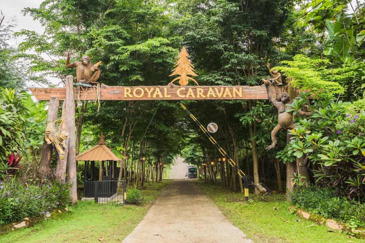 Royal Caravan Trawas Hotel Exteriér fotografie